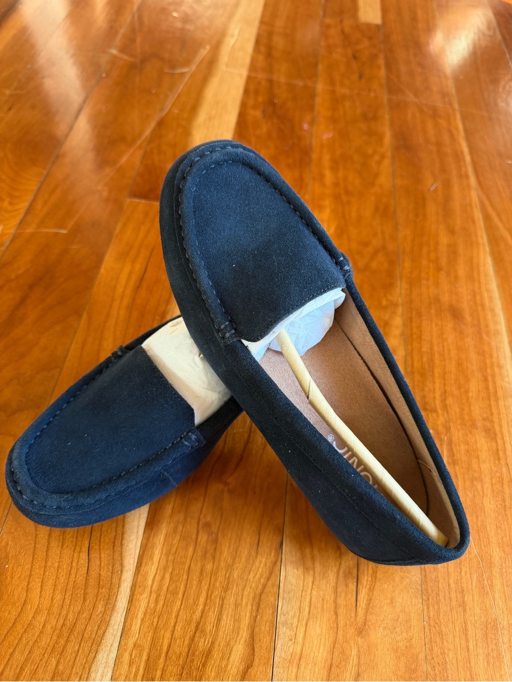 Vionic “Debbie” navy blue suede shoes NWOT size 8.5 casual to business style